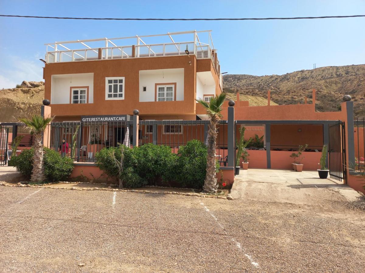 Banana House Hotel Tamri Luaran gambar